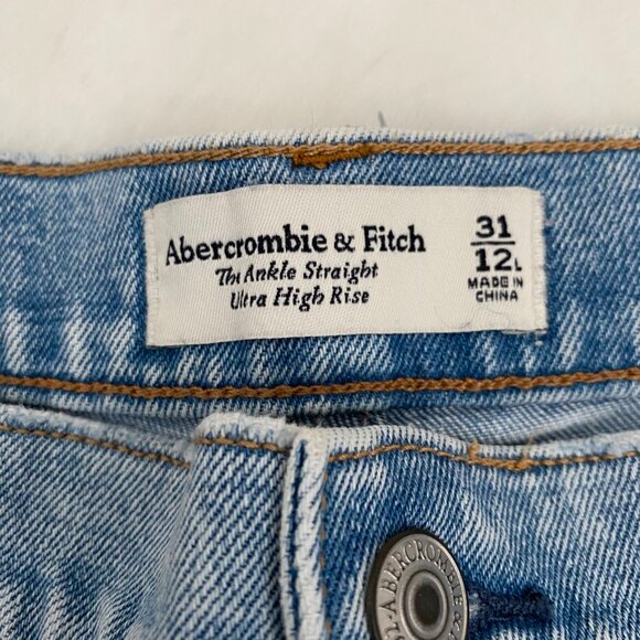 Abercrombie & Fitch Ankle Straight Jeans - Picture 4 of 4